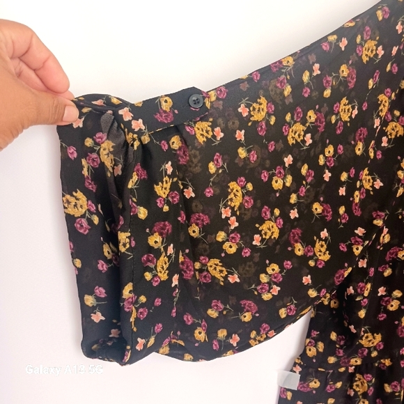 TORRID Women's Black Dress Floral Print on a Sheer Overlay Plus Size 5X - Picture 2 of 9